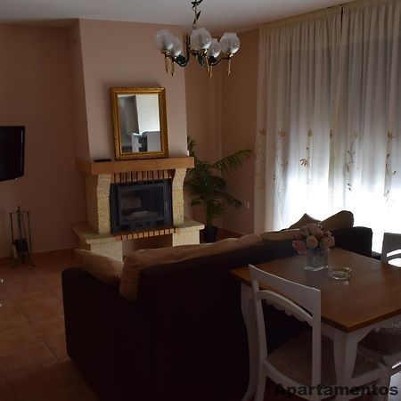 Apartamentos Horno Y Casa De Dulce Purullena Luaran gambar