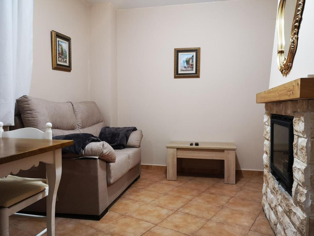 Apartamentos Horno Y Casa De Dulce Purullena Luaran gambar