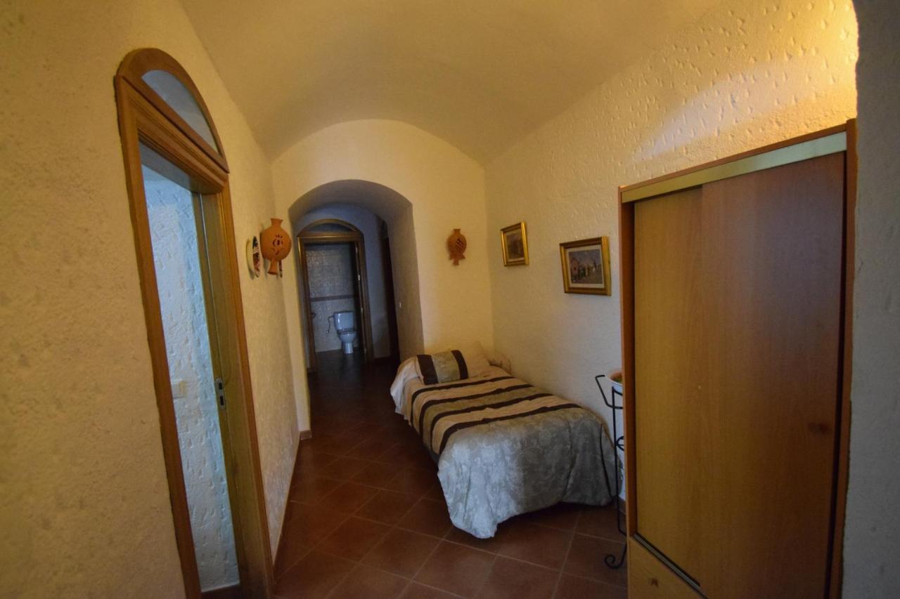 Apartamentos Horno Y Casa De Dulce Purullena Luaran gambar