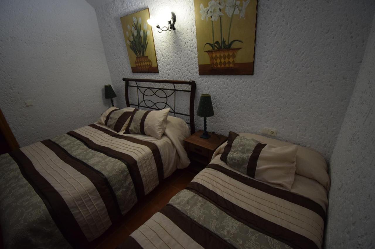 Apartamentos Horno Y Casa De Dulce Purullena Luaran gambar