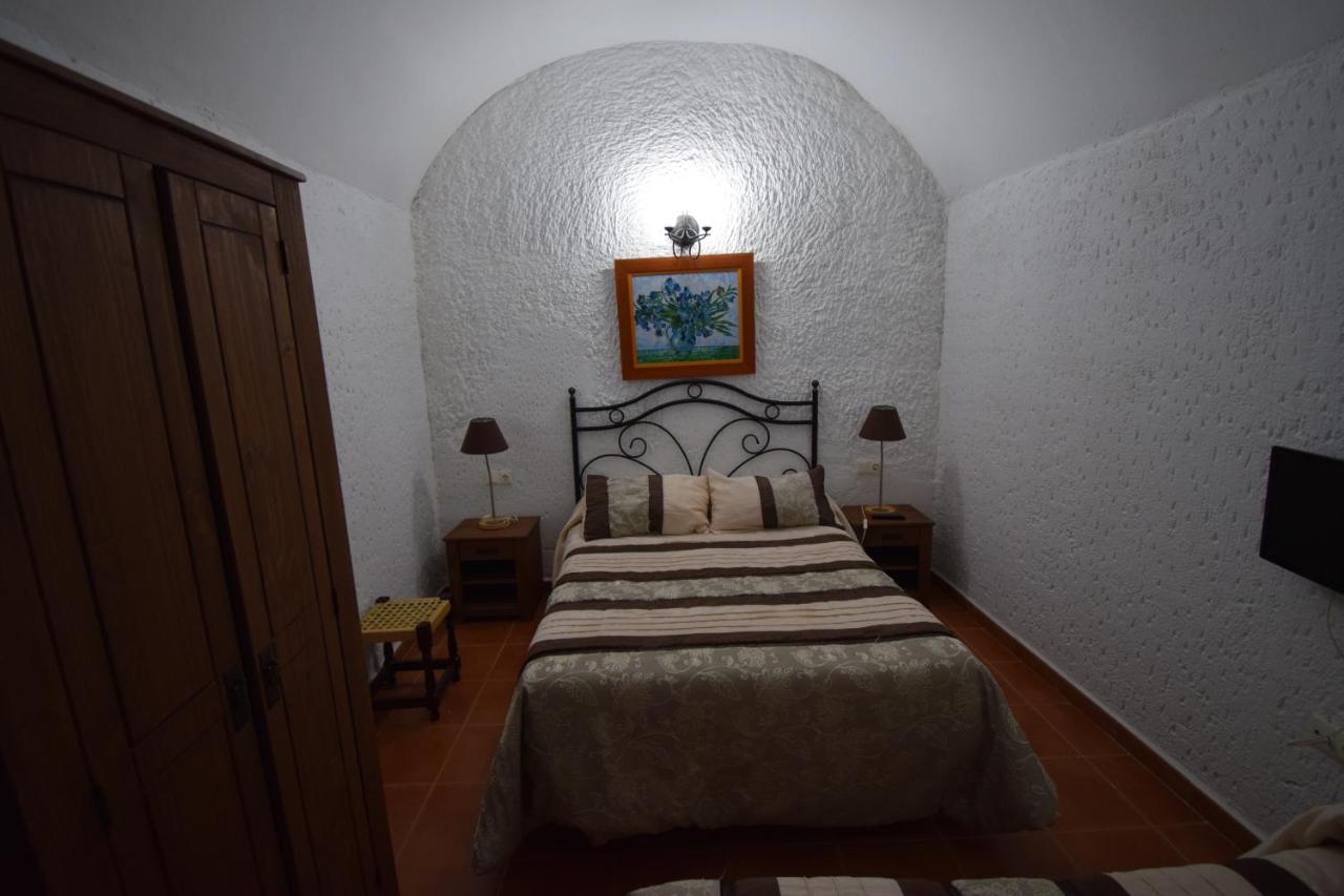 Apartamentos Horno Y Casa De Dulce Purullena Luaran gambar