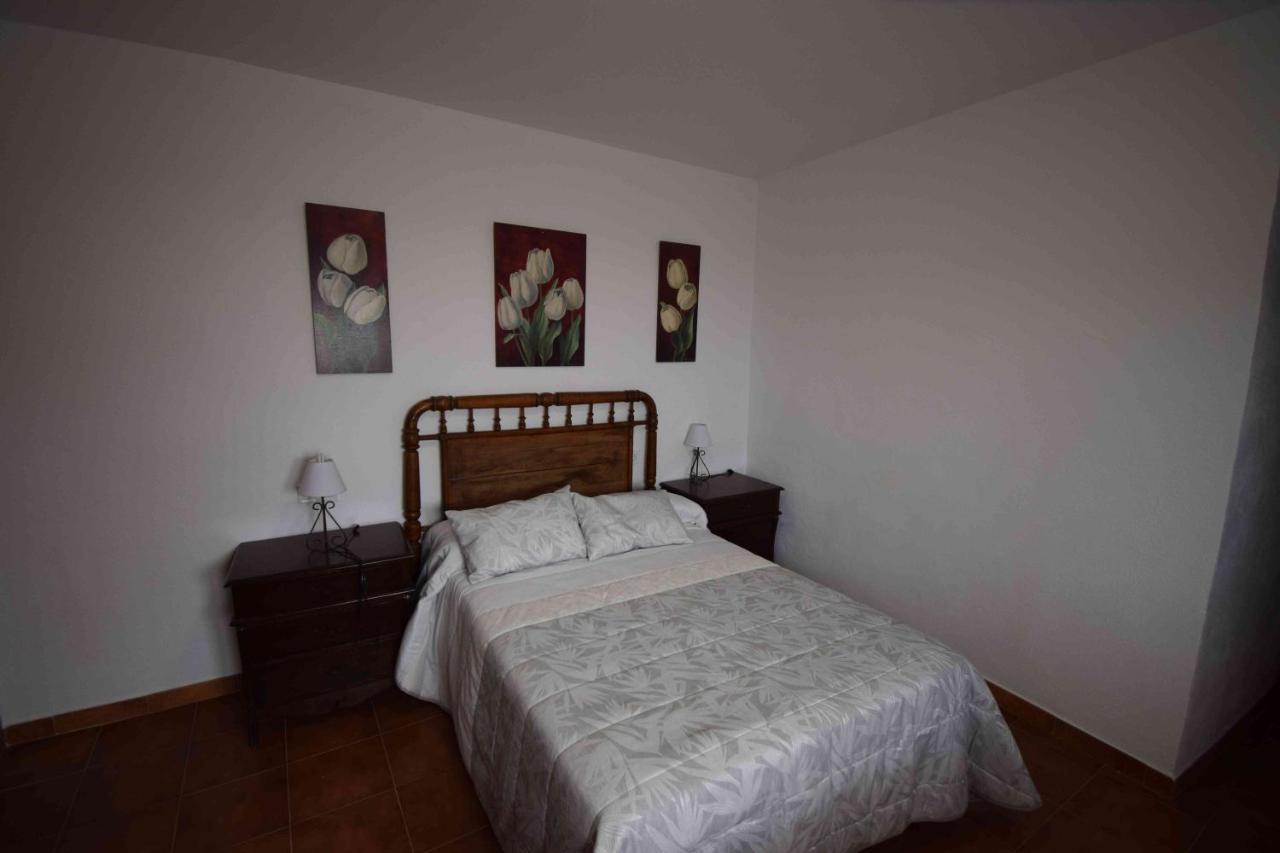 Apartamentos Horno Y Casa De Dulce Purullena Luaran gambar